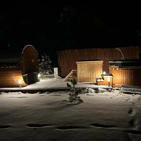 Domki Trzy Jeziora Z Zewnetrznym Spa - Sauna, Balia Do Schladzania I Jacuzzi Male Swornegacie Exterior photo
