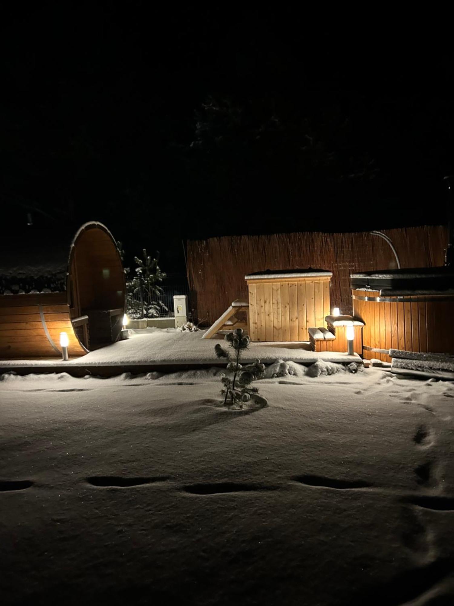 Trzy Jeziora Z Zewnetrznym - Sauna, Balia Do Schladzania I Jacuzzi Holiday home *
